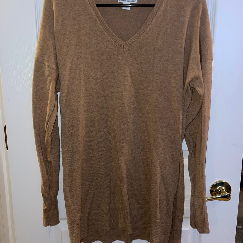Amazon Essentials Women's V-Neck Sweater in Tan